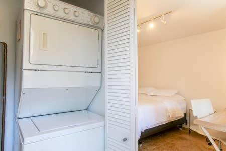 Big Bright 1 Bedroom At U/Shaw + 14Th On Quaint Swann Washington Eksteriør bilde
